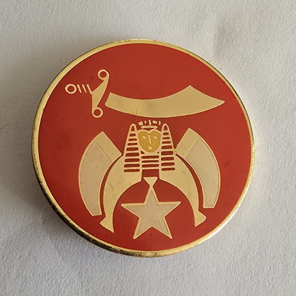 Shriners enamel pin lapel red gold tone  masonic freemason shrine lodge jewelry